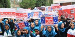 هم‌زمان با روز ملی مبارزه با استکبار و روز دانش‌آموز، «زنگ استکبارستیزی» در مدارس سراسر کشور طنین‌انداز شد.