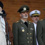 رهبر انقلاب: مطالبات به‌حق مردم لبنان و عراق در چارچوب ساختارهای قانونی قابل تحقق است