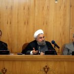 منظور روحانی از «کسانی که کشور را تعطیل کردند» چه کسانی بود؟