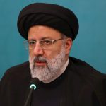 اقتصاد را شرطی کردن خطاست/نباید منتظر لبخند دیگران باشیم